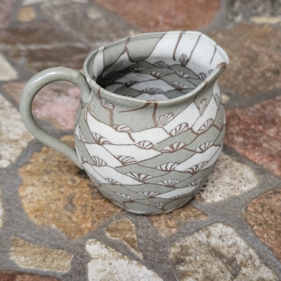 Vintage Miniature Jug with Brown and White Ginkgo Leaf Pattern and Handle 2"x2" - Picture 1 of 7